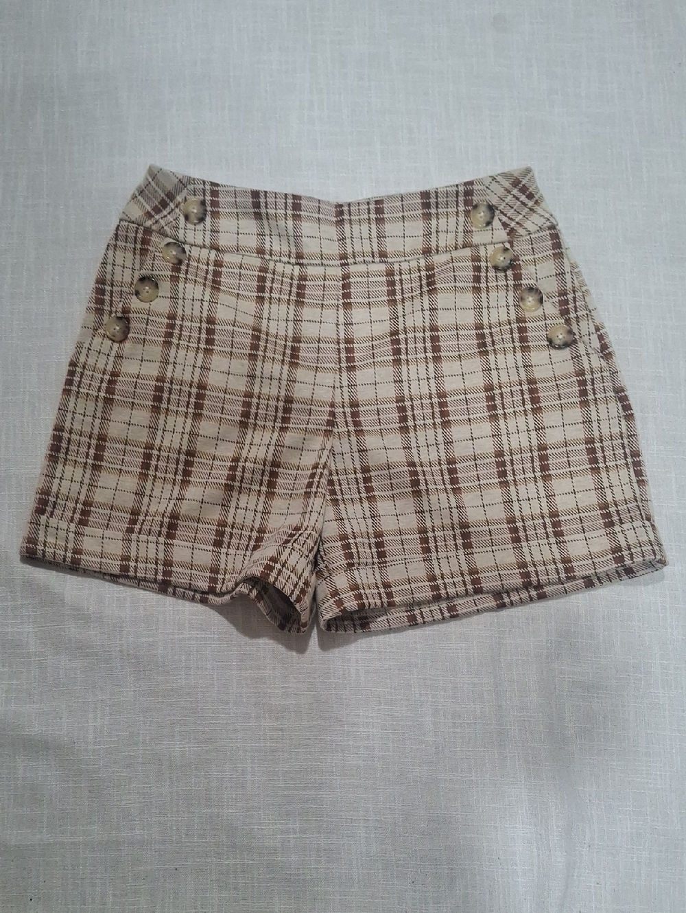 Cato Cream and Brown Plaid High-Waist Shorts Size M